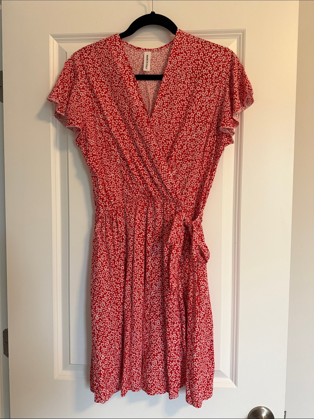 NWOT Italian Red Floral Wrap Dress with Tie Waist - Size M Medium